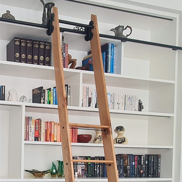 Reach Library – Floor-to-Ceiling